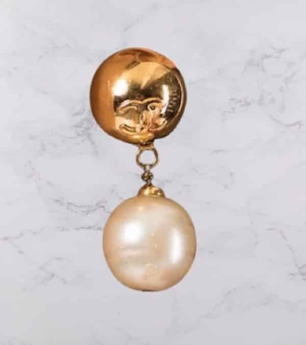 CHANEL Vintage Pearl CC Logo Clip-On Drop Earrings - Image 3