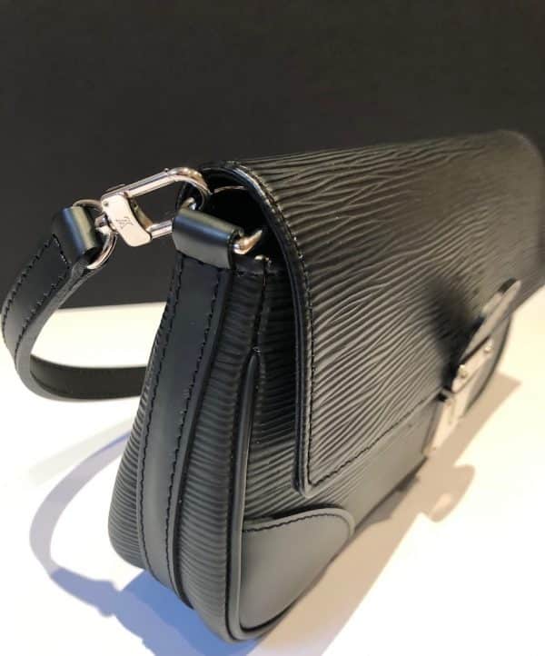 LOUIS VUITTON Vintage Epi Black MM Bag Circa 1990s - Image 5