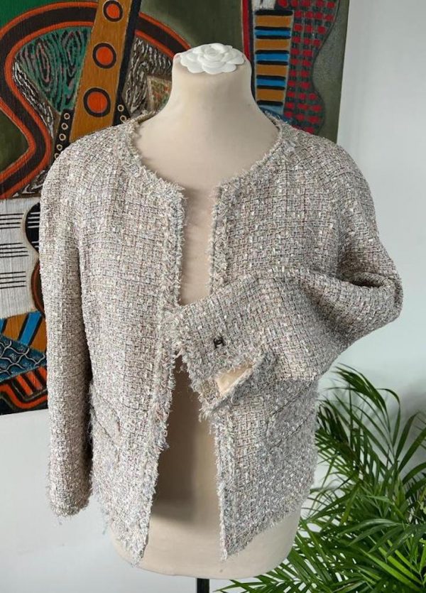 CHANEL 2005 Spring Multi Colour Tweed Short Jacket With Metallic Gold - Image 6