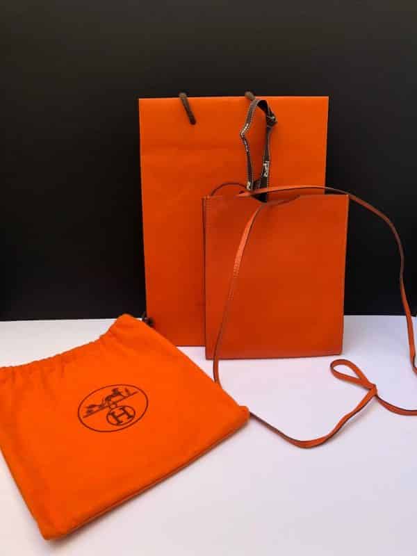 HERMÈS Vintage Onimaitou Orange cross-Body Bag