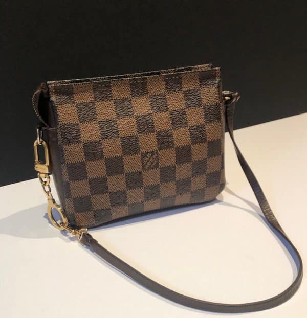 VINTAGE LOUIS VUITTON POCHETTE BAG