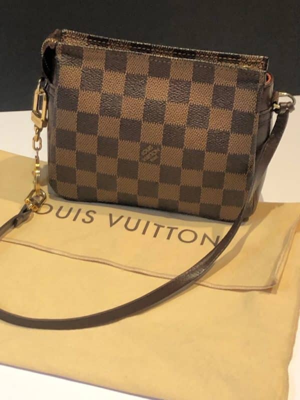 LOUIS VUITTON 2001 Damier Top Handle Bag Mini Vintage - Image 2