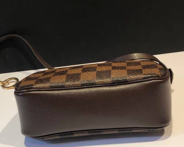LOUIS VUITTON 2001 Damier Top Handle Bag Mini Vintage - Image 7