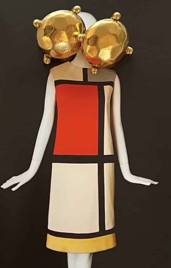 YVES SAINT-LAURENT Vintage Earrings Large Tortoise Gold Tone Circa 1980s - Image 4