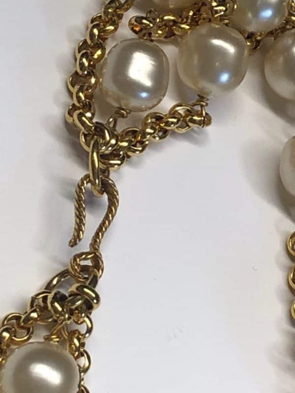 CHANEL 1980s Pearl Necklace CC Pendant 24K Gold Plated Rare Vintage - Image 11