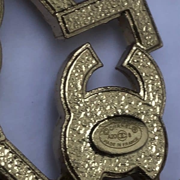 CHANEL CC LOGO BROOCH LARGE