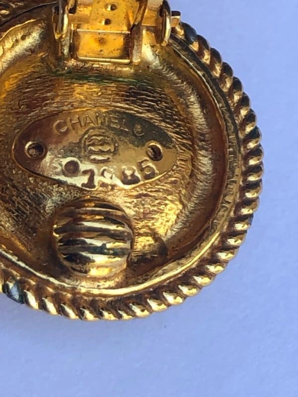 CHANEL Vintage Classic Gold & Pearl Circular Earrings 1985 - Image 6