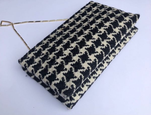 CHRISTIAN DIOR Black & White Houndstooth Tweed Chain Bag Clutch - Image 12