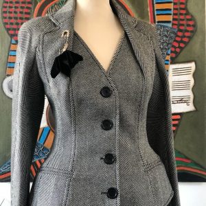 Christian Dior Bar Jacket the flagship pieces of the French fashion house