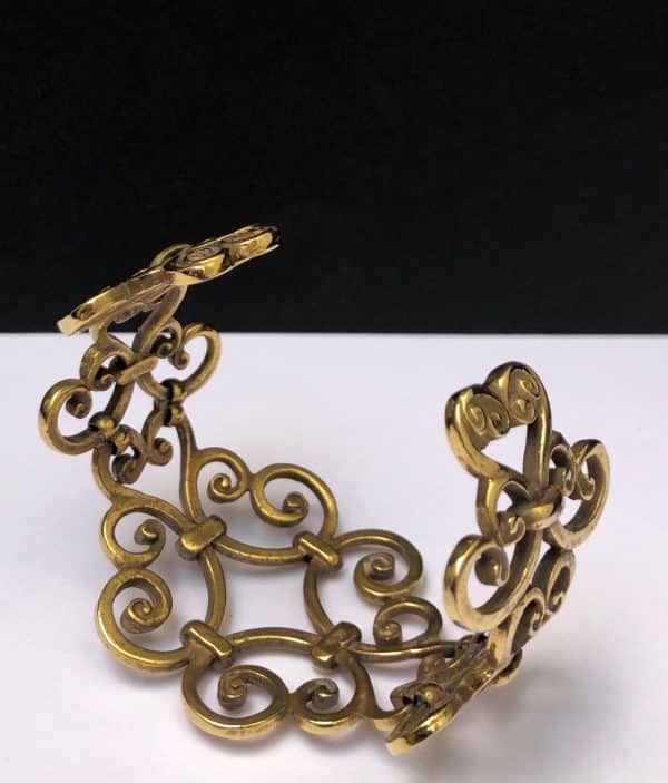Yves Saint-Laurent YSL Vintage Gold Toned Wire Arabesque Cuff Bracelet 1970s - Image 4