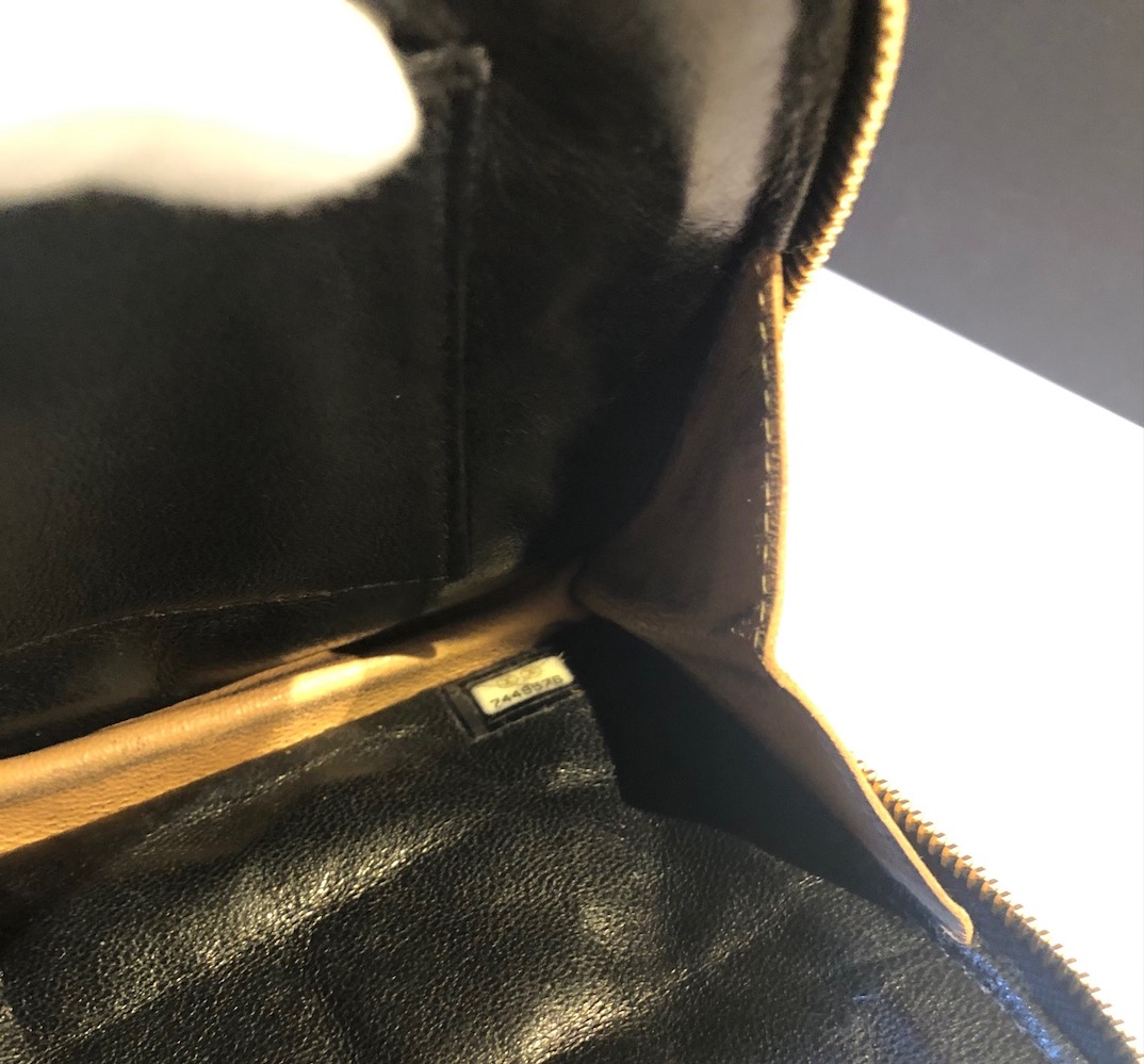 CHANEL Black Timeless Quilted Small Handcuff Leather Clutch Pouch 2002 - Image 5