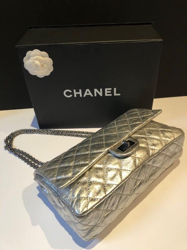 CHANEL Metallic Silver Quilted 2.55 Aged Leather Reissue Double Flap Bag 228 C.2006 - Image 9