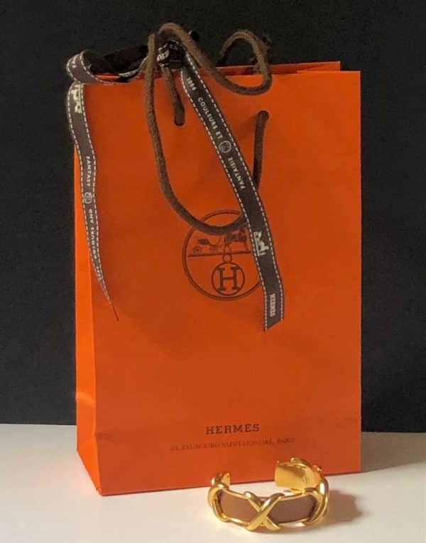 HERMÈS Gold and Leather Criss Cross Cuff Bracelet - Image 3