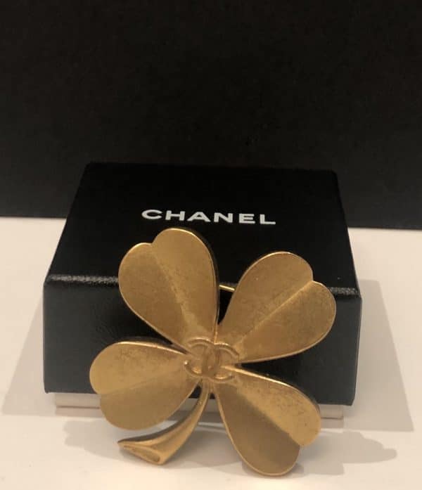 Chanel vintage Brooch