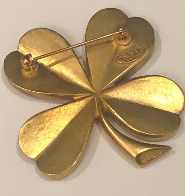 Chanel vintage brooch pin