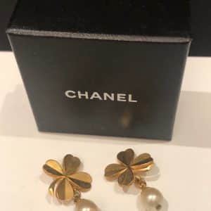 Chanel four leaf