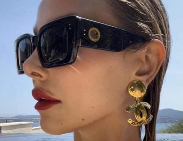 Chanel vintage gold metal earrings