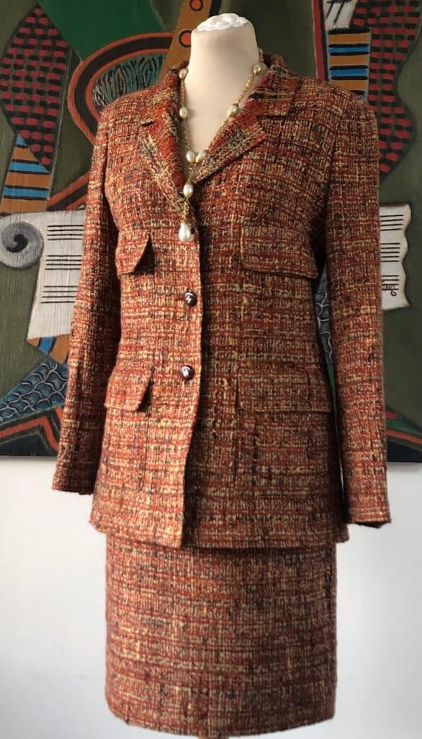 Chanel vintage suit bouclé