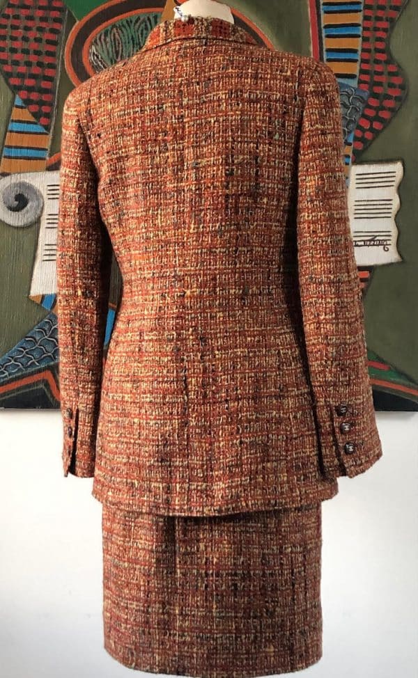 CHANEL 1998 Orange & Beige Wool Tweed Vintage Skirt Suit Bouclé CC Buttons - Image 4