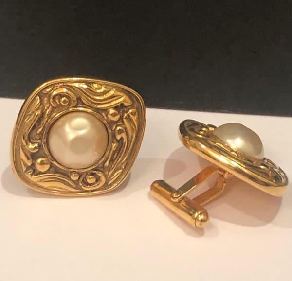 Chanel vintage cufflinks