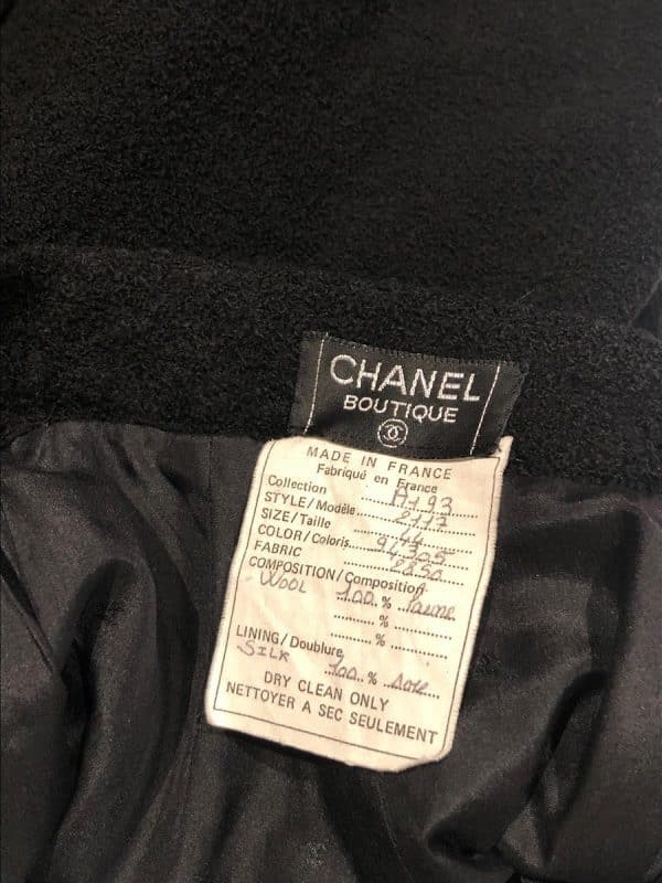 CHANEL 1993 Black Jacket Tweed Bouclé Wool Skirt Suit CC Logo Single Breasted - Image 8