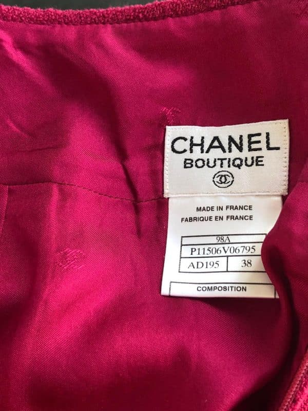 CHANEL 1998 Wool Jacket Tweed Skirt Suit Pink CC Logo Buttons - Image 11