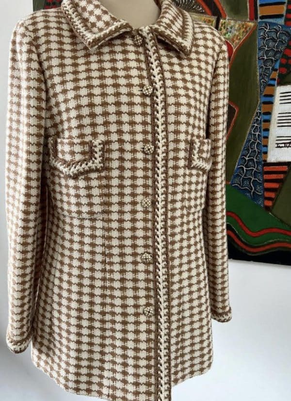 Chanel wool jacket cream