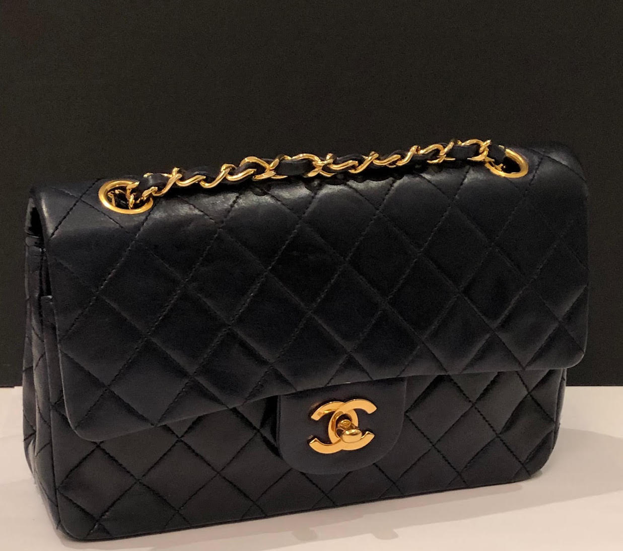 Chanel vintage timeless 2.55 23 cm