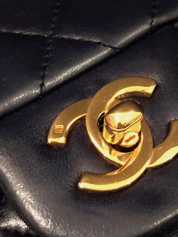 CHANEL Vintage 2.55 Navy Double Flap Small Classic Handbag Lambskin Circa 1989 - Image 10