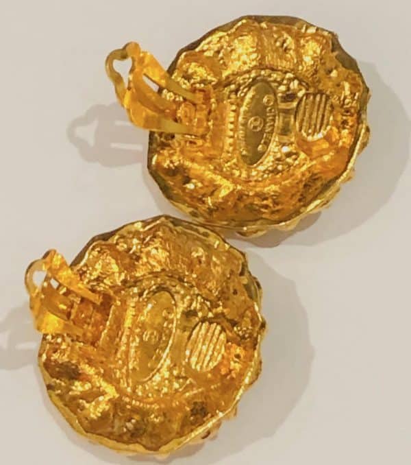 CHANEL Earrings 1970s Vintage Faceted Pearl & Crystals Flower  Clip-On W/Box - Image 5