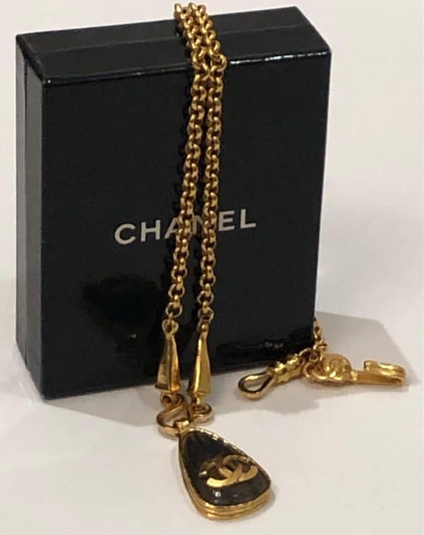 CHANEL Vintage Long Chain Necklace Teardrop CC Logo Pendant W/Box 1997 - Image 3