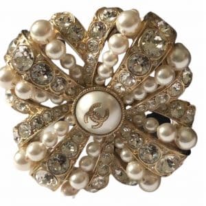 chanel brooch cc logo pearl & crystals pin w/box