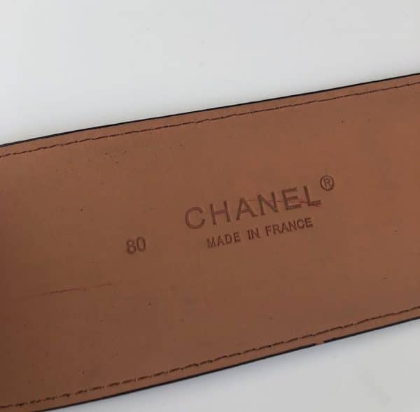 chanel pre owned cc logos large buckle black leather belt 80