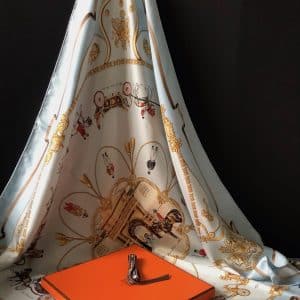 hermÈs vintage silk scarf collector royal mews buckingham palace by jean de fougerolle 1994 w/box