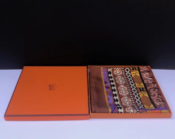 hermÈs silk scarf collector la femme aux semelles de vent by aline honoré 2009 w/box