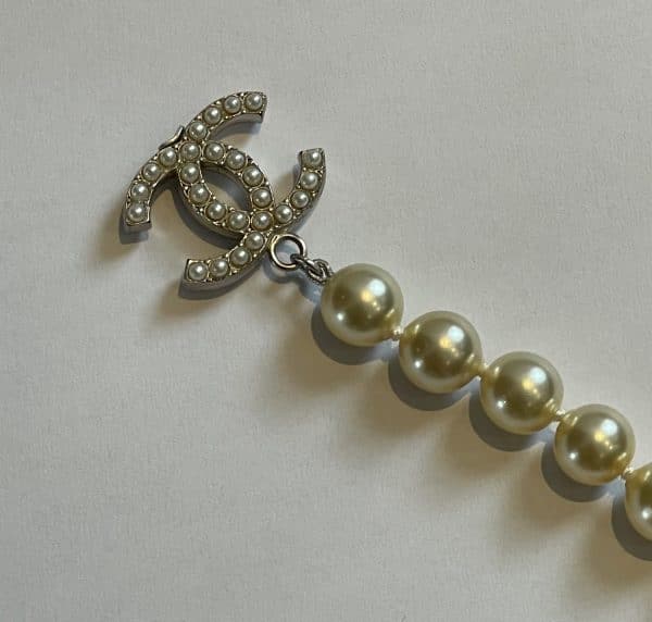 chanel pearl belt necklace double strand cc logo charm c.2004 w/box