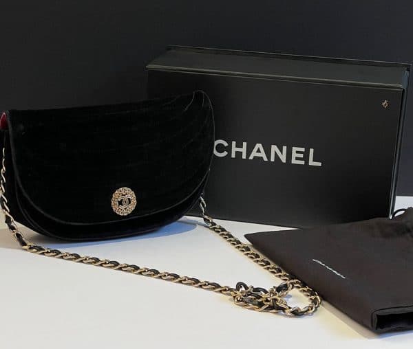 chanel 1980s half moon flap bag vintage cc logo jewel button