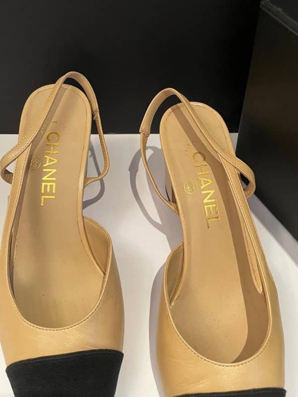 chanel slingback goatskin & grosgrain beige & black cc logo w/box