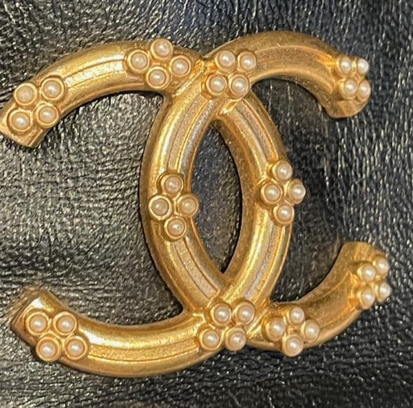 chanel cc logo gold pearl black leather flat loafer pump w/box