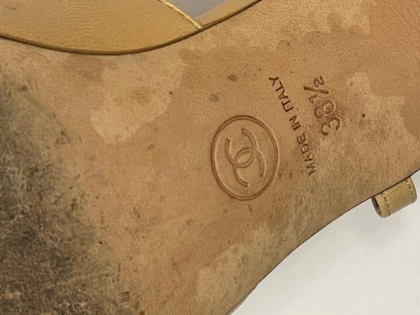 chanel slingback goatskin & grosgrain beige & black cc logo w/box