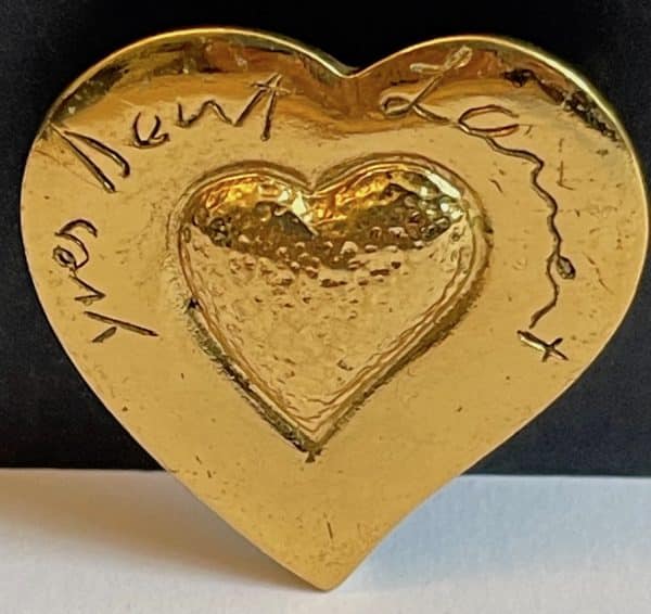 yves saint laurent vintage double heart shaped hammered brooch pin logo c.1983