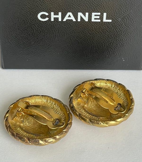 chanel vintage cc logo round gold textured earrings c.1980s w/box