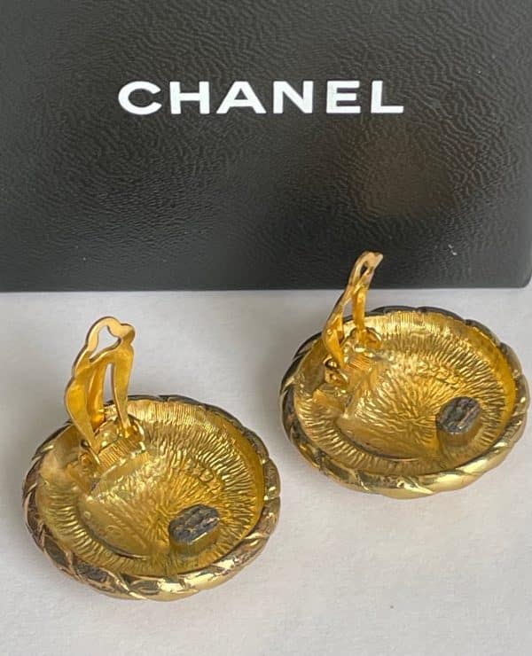 chanel vintage cc logo round gold textured earrings c.1980s w/box