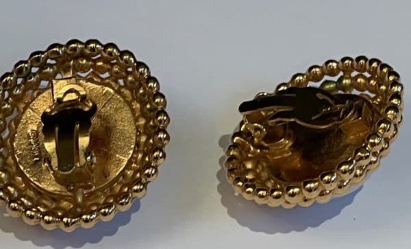 chanel vintage large gold rope & pearl coco chanel earrings w/box c.1971