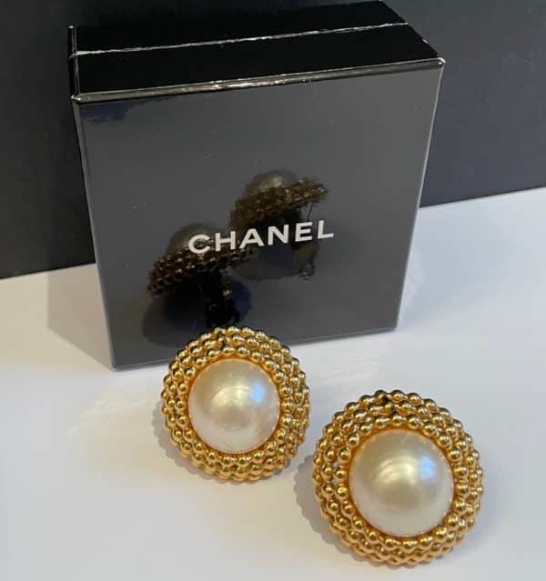 chanel vintage large gold rope & pearl coco chanel earrings w/box c.1971