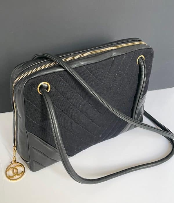 chanel vintage camera bag cc logo leather & chevron shoulder bag c.1989