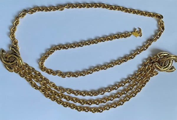 chanel vintage cc logo quilted triple strand cable link chain belt 1981 w/box