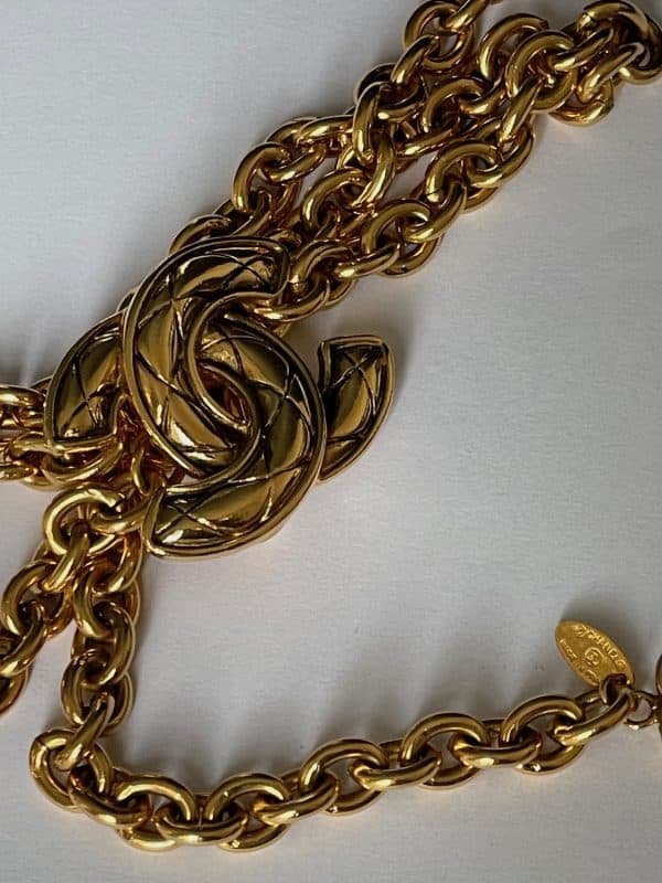 chanel vintage cc logo quilted triple strand cable link chain belt 1981 w/box