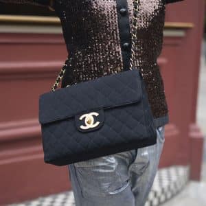 chanel vintage maxi jumbo timeless diamond quilted cc logo black bag 1996