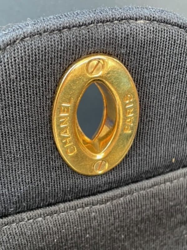 chanel vintage maxi timeless diamond quilted cc logo jersey black bag 1996